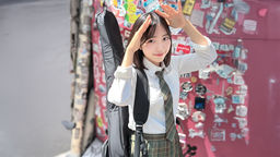 身長140cm 軽音楽コンテスト本選出場18歳。剛毛陰部にピル無し2連続中出し。高額条件で成立した個人撮影記録